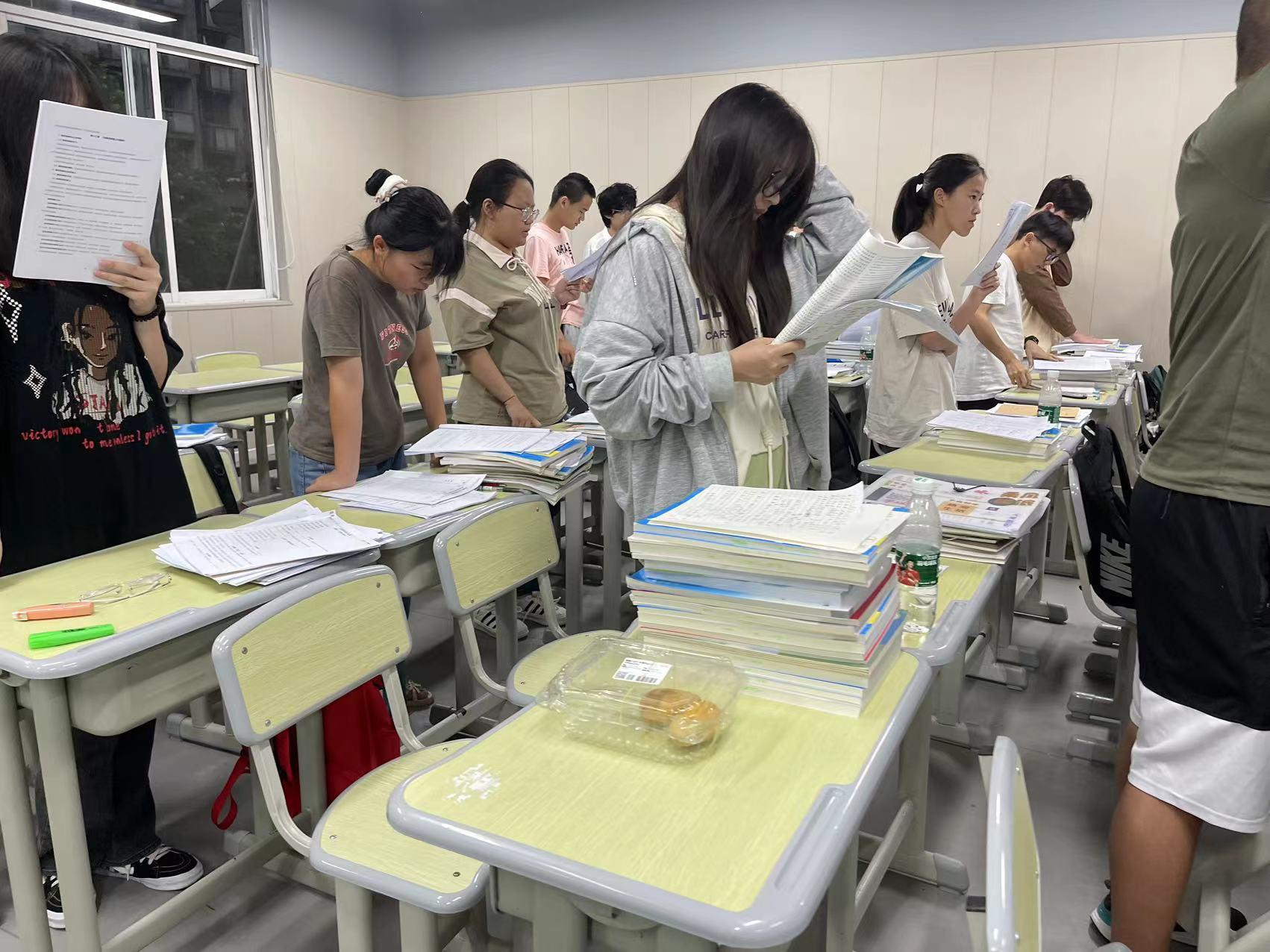 马上高考了英语都靠蒙，我有不花一分钱的方法，你肯努力吗？
